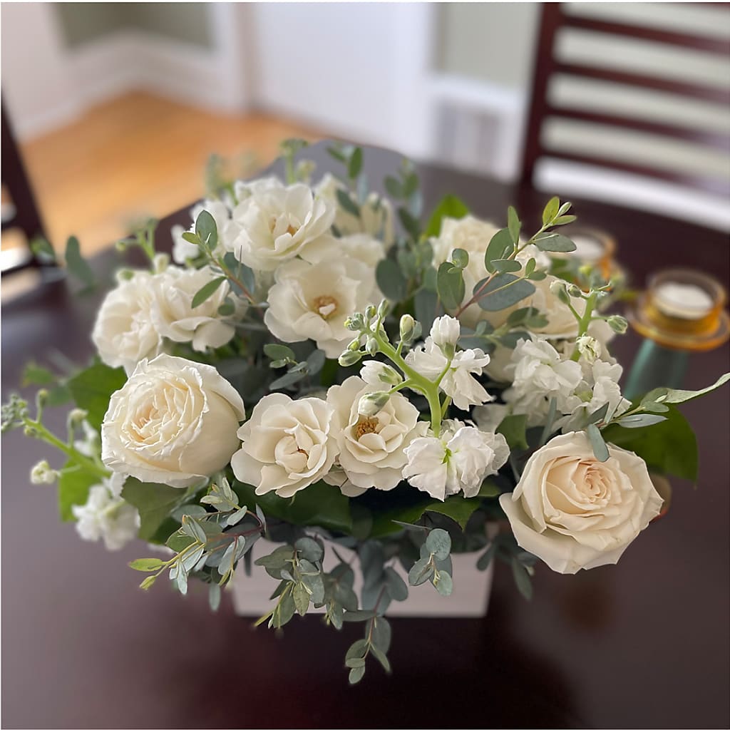 Fresh Linen Box Bouquet – Semper Fi Florist, Oceanside CA