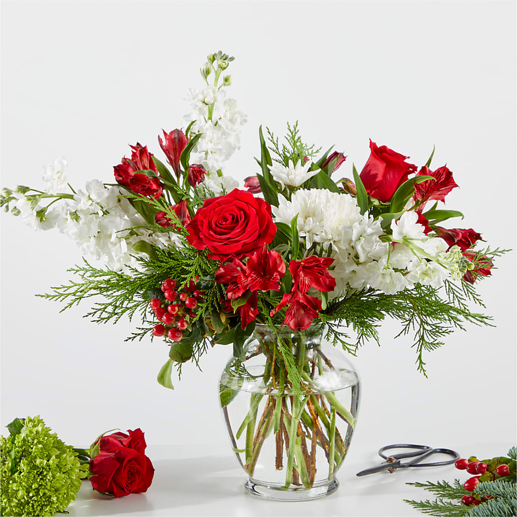Merry Moment Bouquet – A Florist Original – Semper Fi Florist, Oceanside CA