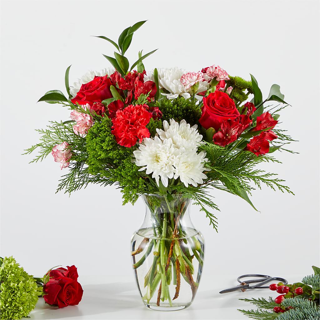 Merry Moment Bouquet – A Florist Original – Semper Fi Florist, Oceanside CA