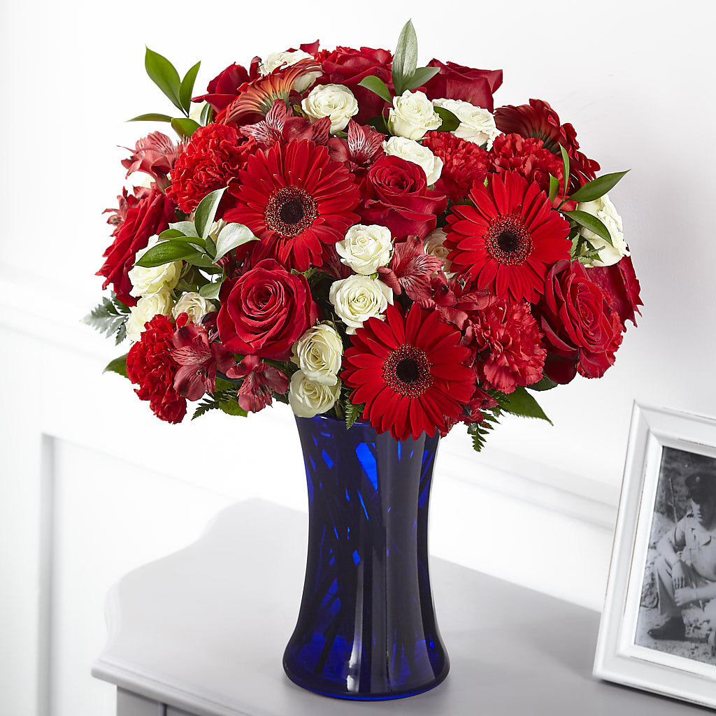 Hearts Embrace Bouquet – Semper Fi Florist, Oceanside CA