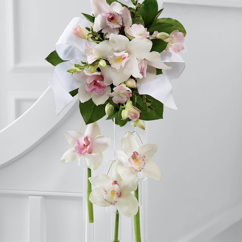 Perfect Entrance Pew Arrangement – Semper Fi Florist, Oceanside CA