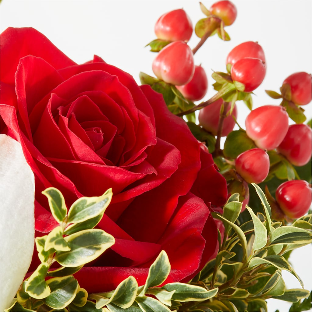 Snowy Wonderland Bouquet –  Semper Fi Florist, Oceanside CA