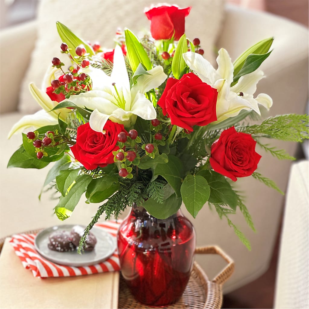Evergreen Delight Bouquet –  Semper Fi Florist, Oceanside CA
