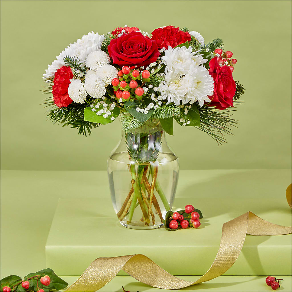Chance of Flurries Bouquet –  Semper Fi Florist, Oceanside CA