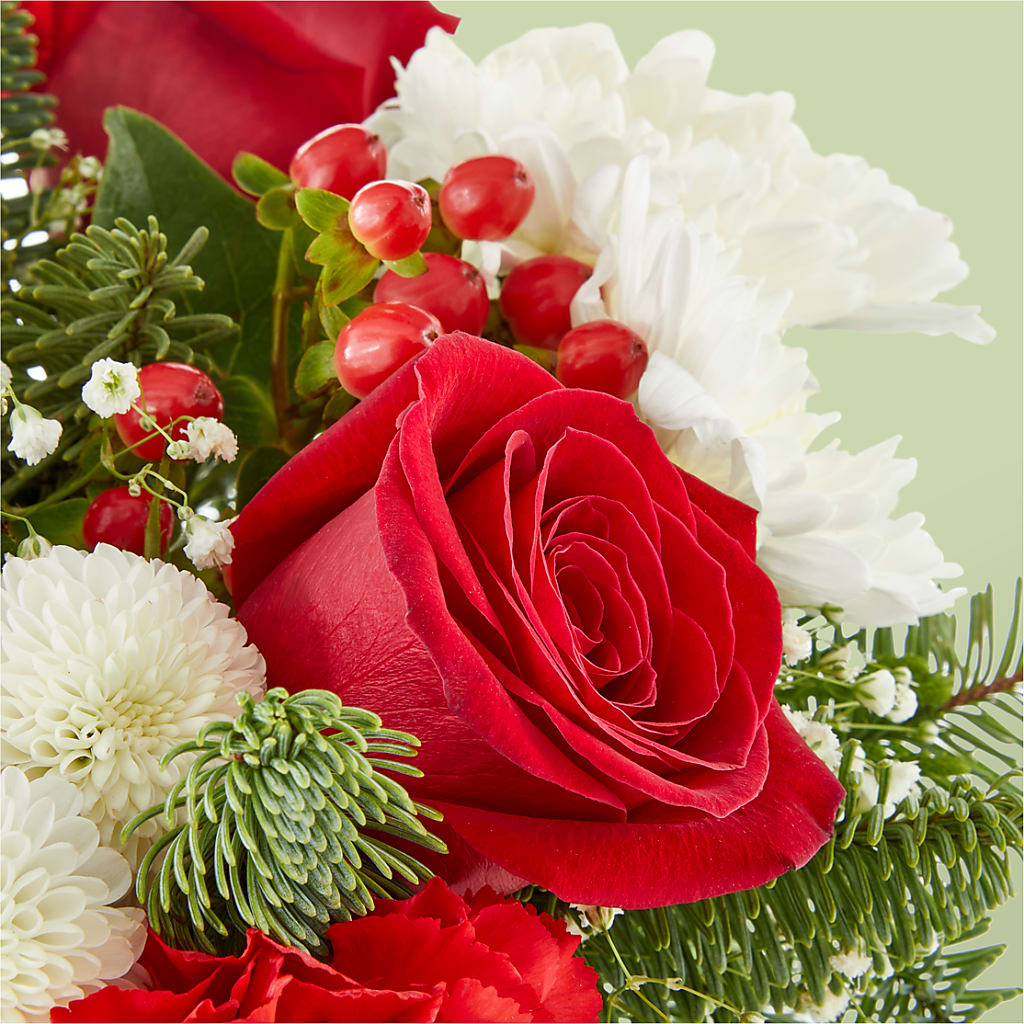 Chance of Flurries Bouquet –  Semper Fi Florist, Oceanside CA