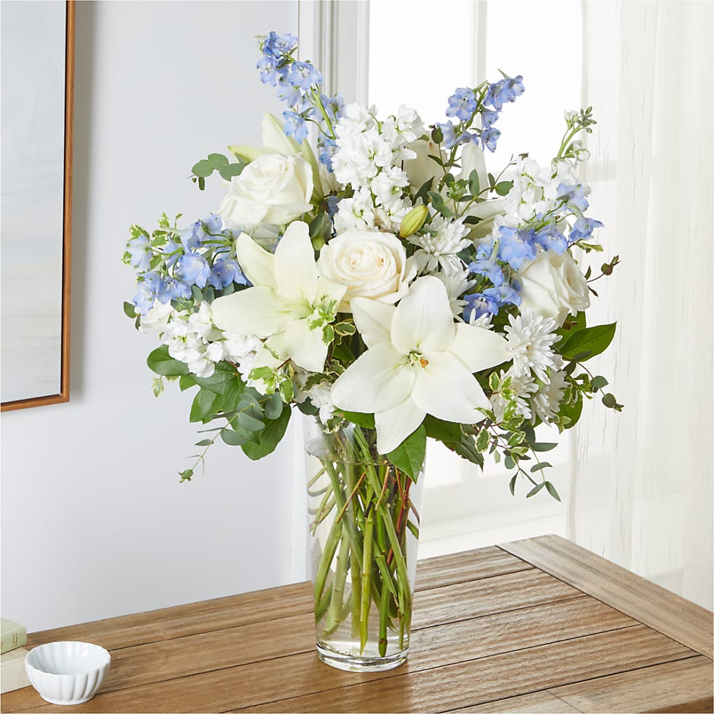 Peace of Mind Bouquet –  Semper Fi Florist, Oceanside CA